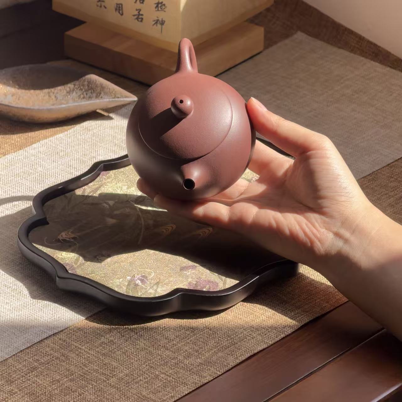 Xi Shi Yixing Zisha Teapot · Zi Ni | 200ml