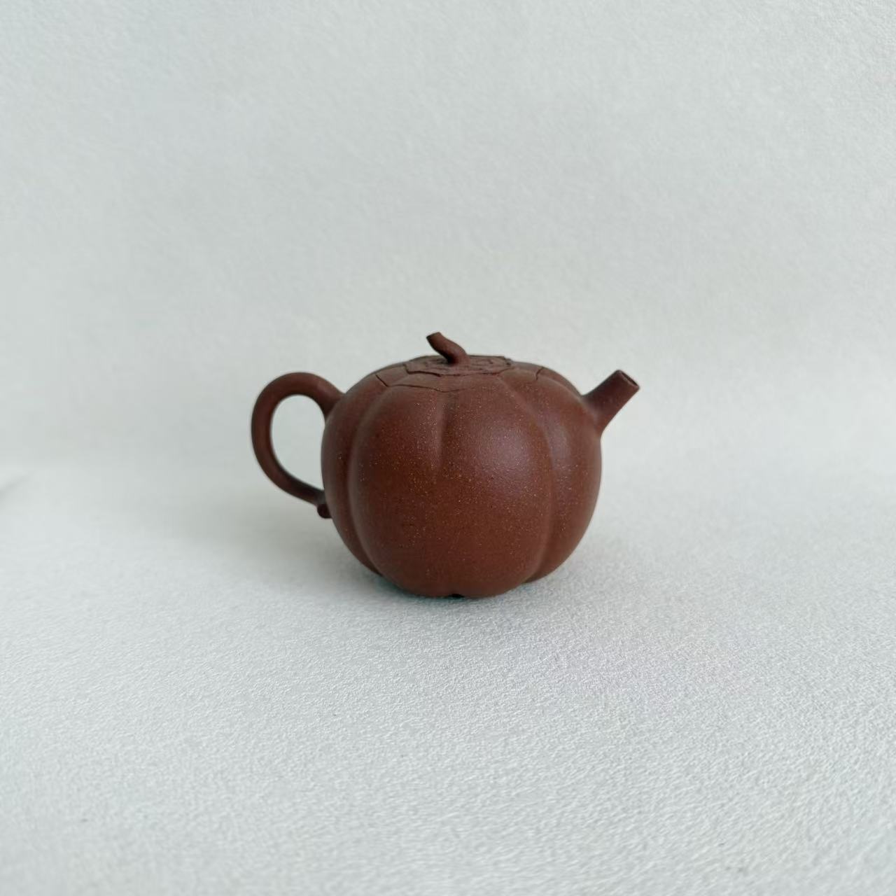 Bell Pepper Teapot by Master Dong Yaqin - Handmade｜Jiangpo Clay 150ml