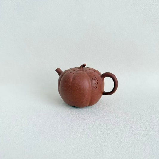 Bell Pepper Teapot by Master Dong Yaqin - Handmade｜Jiangpo Clay 150ml