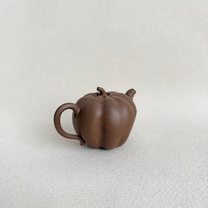 Bell Pepper Teapot by Master Dong Yaqin - Handmade｜Qingduan Clay 110ml