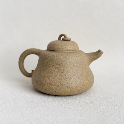Gourd (Hu Lu) Teapot by Master Dong Yaqin - Handmade｜Duan Ni Clay 200ml