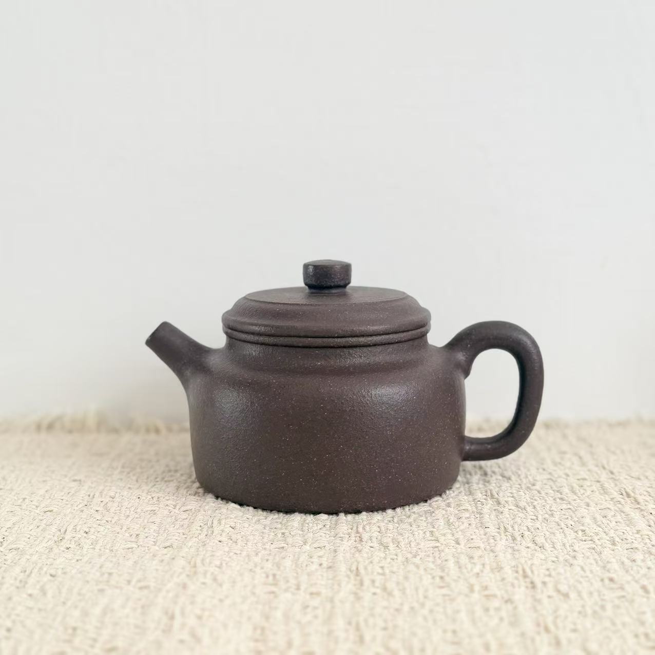 DeZhong Teapot by Master Xia Chuanyue - Fully Handmade｜TianQingNi Clay 180ml