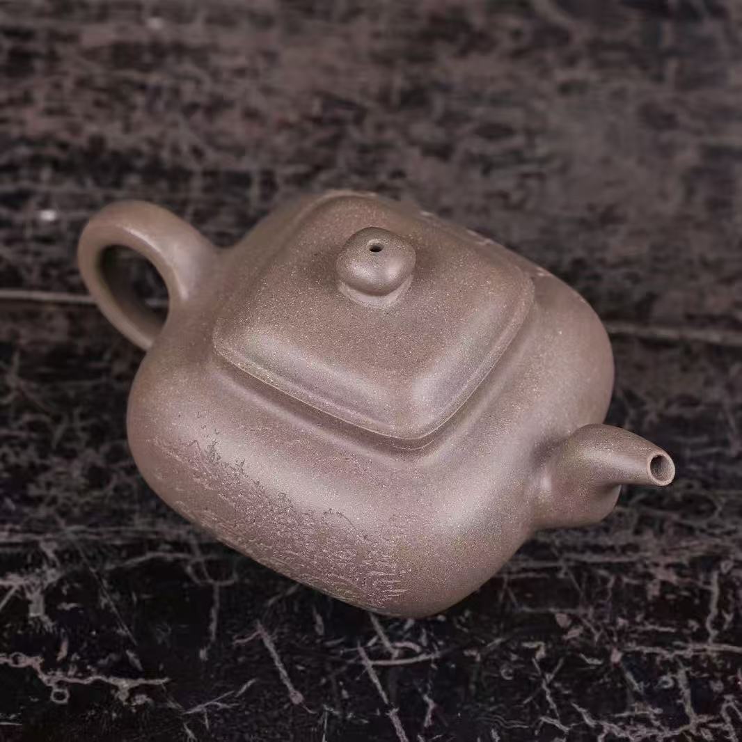 Handmade Yixing Teapots By Master Dong Yaqin- Qing Duan Ni - 350cc