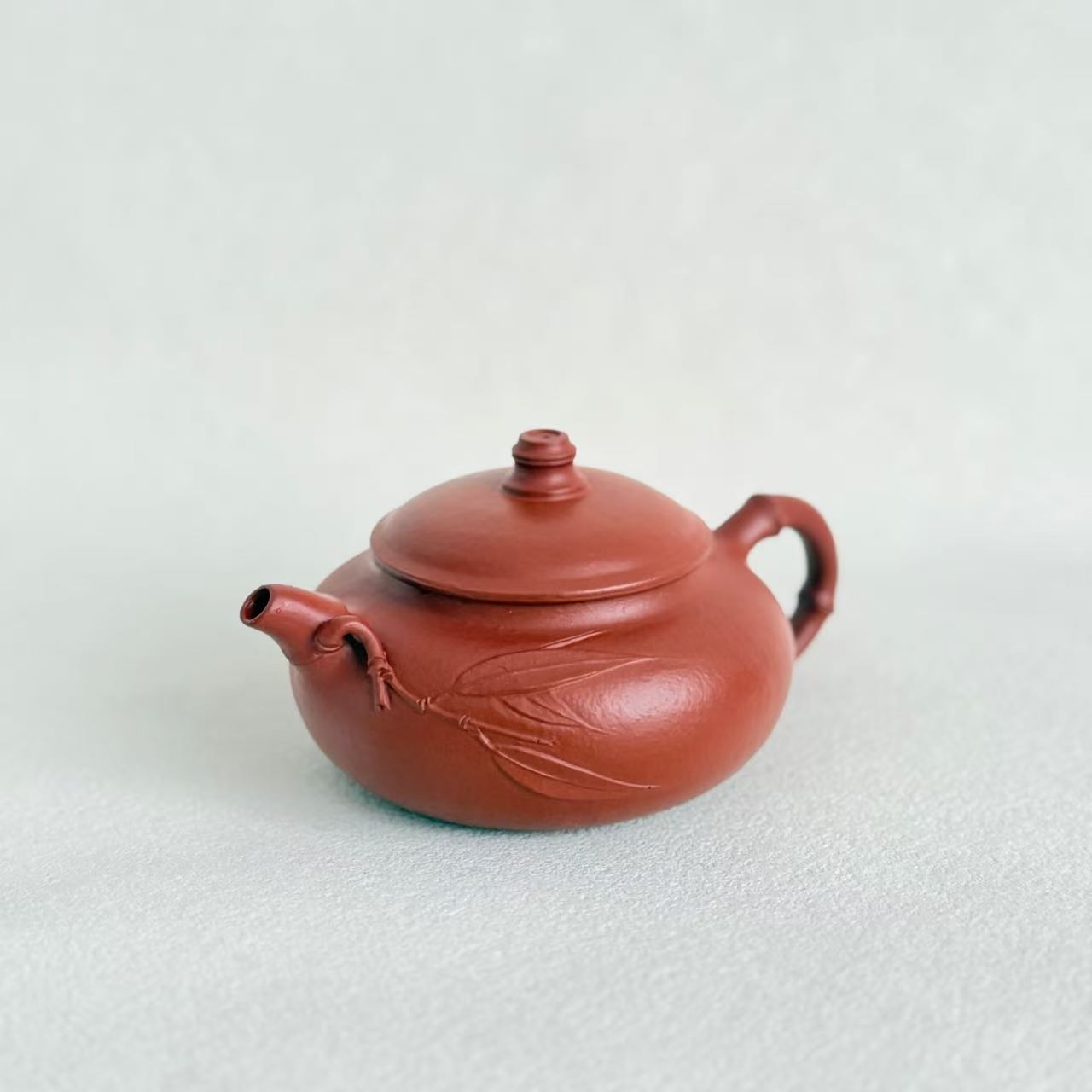 "Bamboo Charm" Zisha Teapot- Handmade by Master Ya-qin Dong | ZhuNi Clay (120ml)