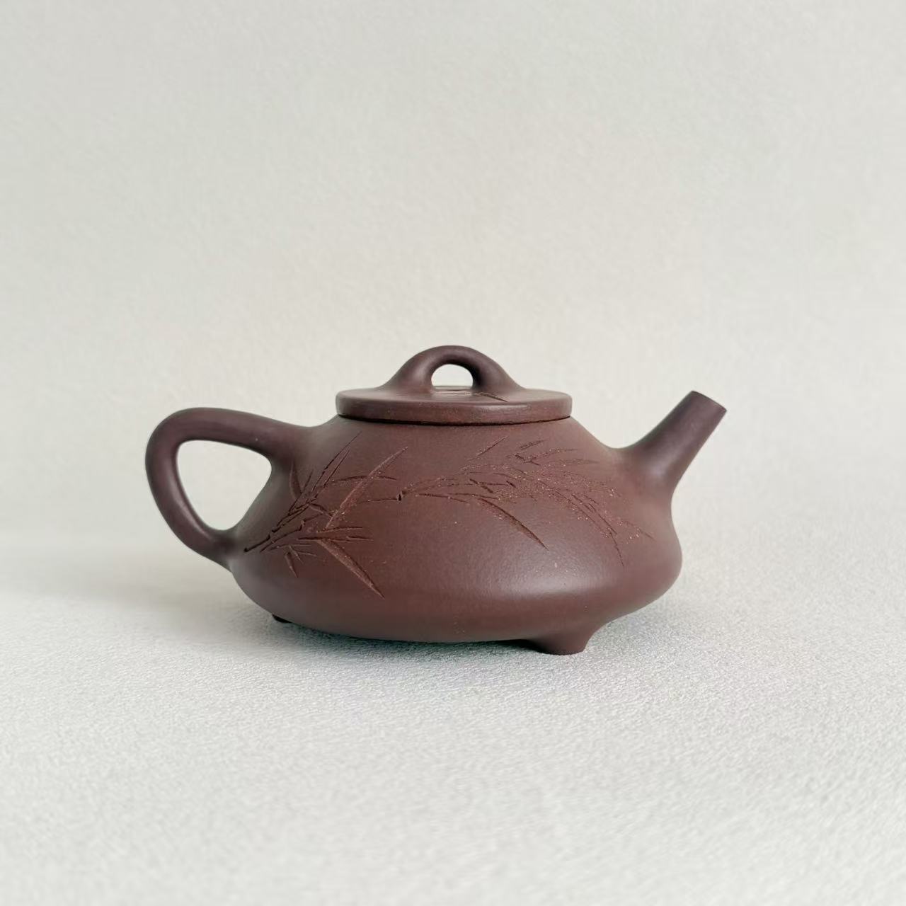 Fully Handmade Ziye Shi Piao Yixing Teapot by Master Dong Yaqin | Di Cao Qing Clay, 220ml
